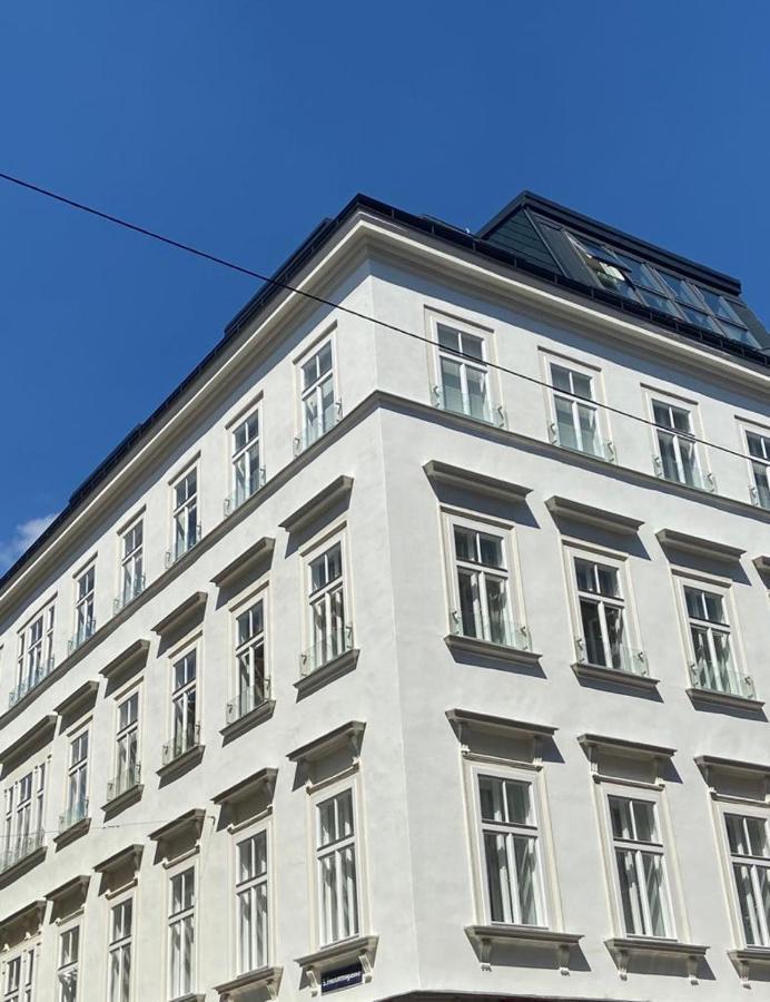 Stilvolles Apartment In Zentraler Lage Viena Exterior foto